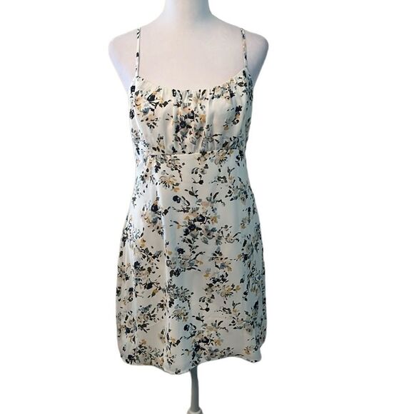 NWT Abercrombie & Fitch side zip szS white flowered dress w/matching scrunchie - Picture 1 of 13